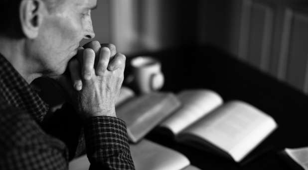 Keep these promises from God handy in your mind when the world comes crashing in on you. Keep these promises from God handy in your mind when the world comes crashing in on you.